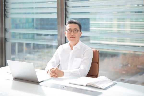 전동화 시대에도 버티는 12V 배터리···한국앤컴퍼니가 AGM 키우는 이유 - 뉴스 썸네일 이미지