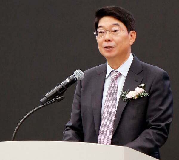최성원 광동제약 회장, 창립 63주년 맞아 내실경영 강조 - 뉴스 썸네일 이미지